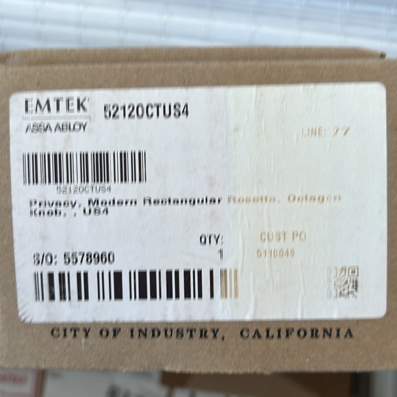 Emtek Assa Abloy - Modern Privacy - Rectangular Octagon Knob US4 - Satin Brass - Picture 9 of 9